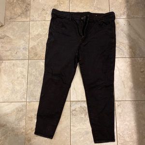 American Eagle size 18 short, super stretch black pants!